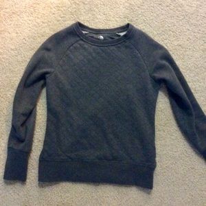 Cozy quilted sweatshirt with thumbholes